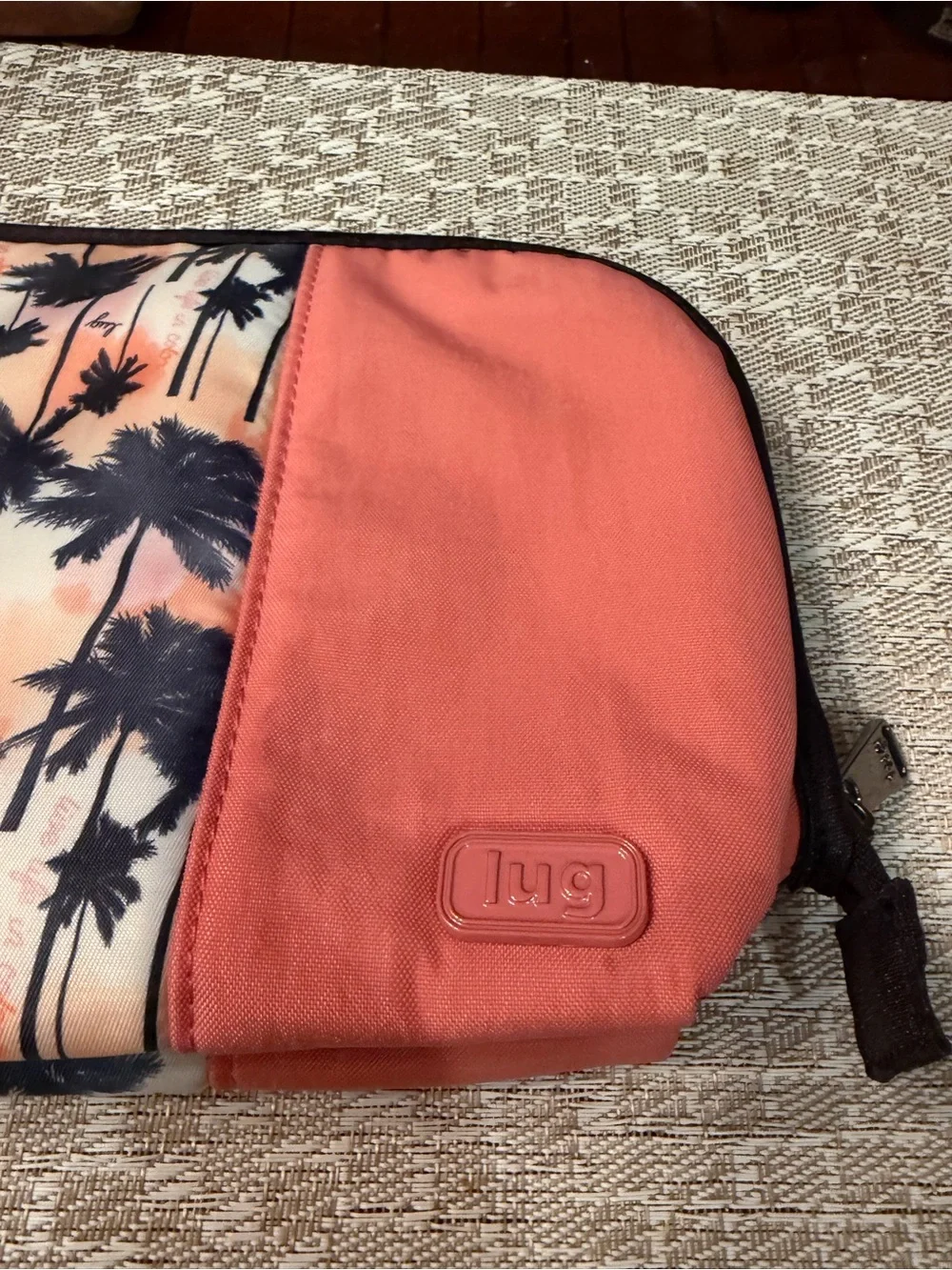 Lug flash travel cosmetic case tropical palms NEW